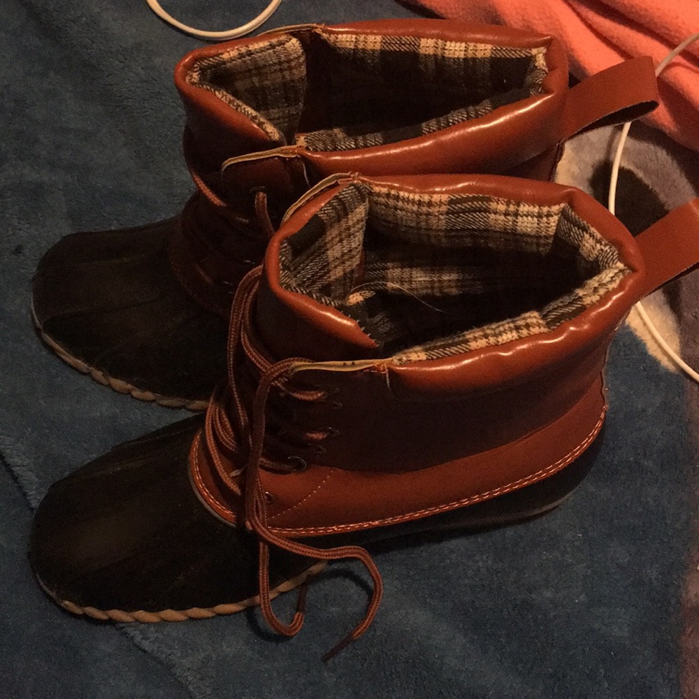 Brown cute boots
